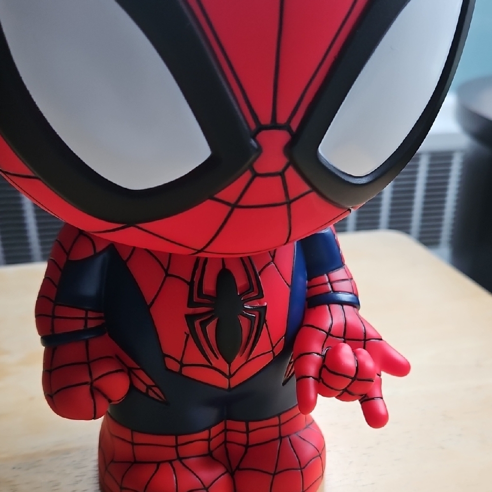 Spider-Man Figural Bank - Picture 10 of 12